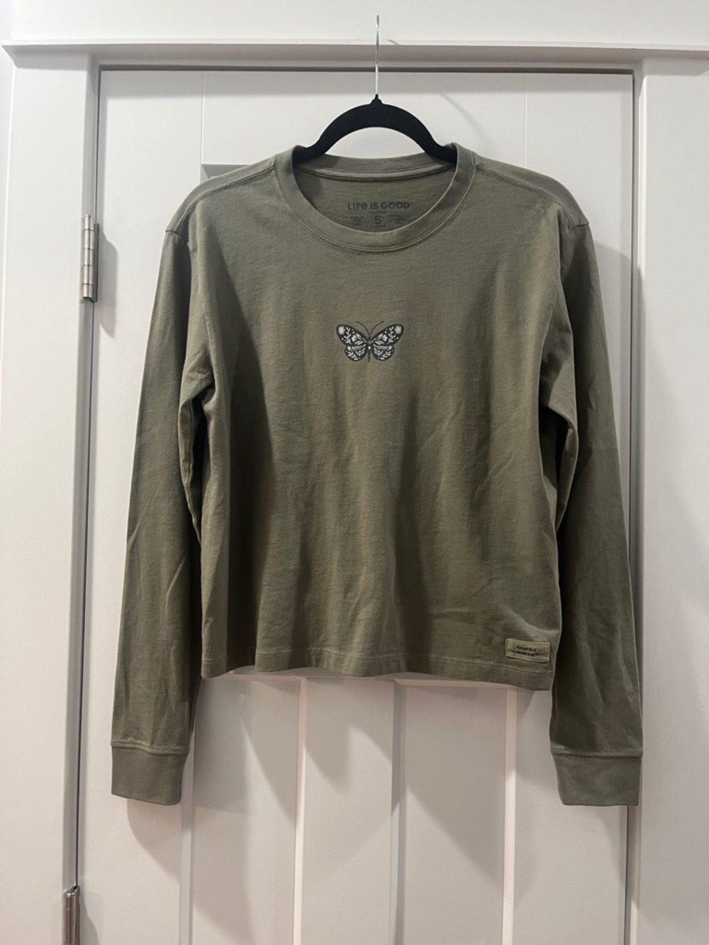 Life Is Good Olive Green Crusher Long Sleeve Womens Small butterfly EUC